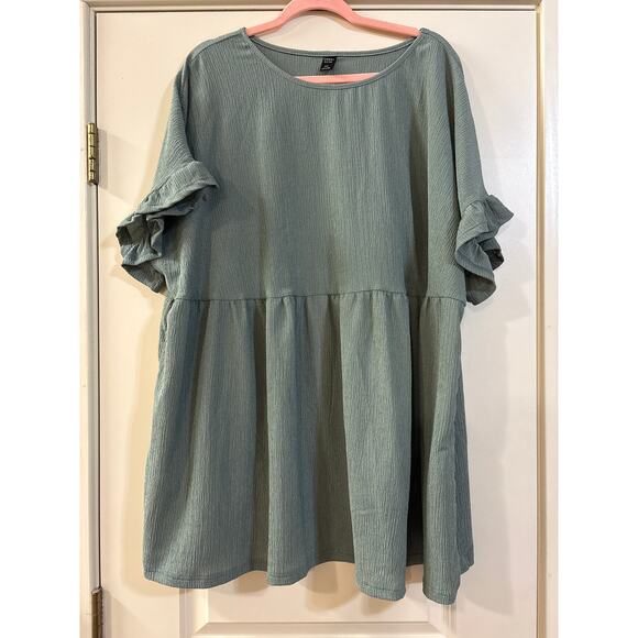 emery rose Tops - Emery Rose Ruffle Top